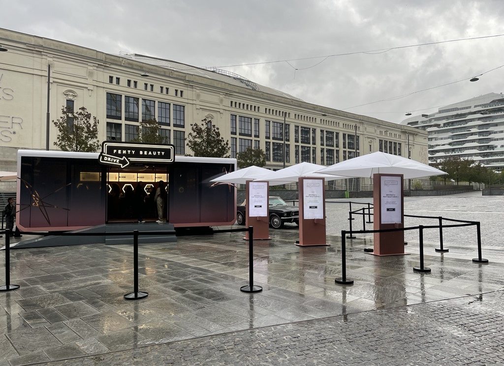 Le parasol français x Fenty Beauty